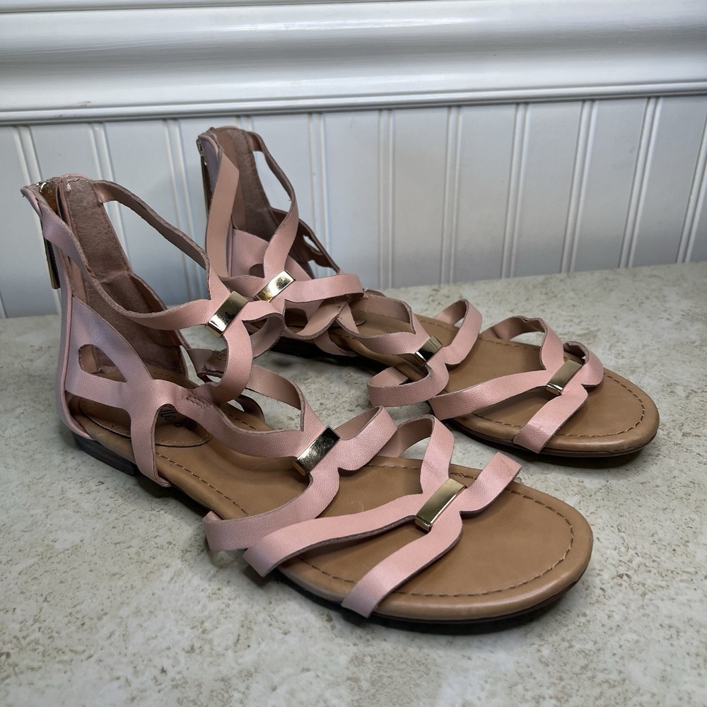 Breckelles Blush Pink Gladiator Sandals with Gold Hardware Statement Straps Sz 7